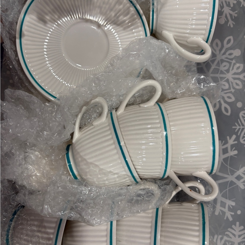 Nikko Ceramics Ivory and Teal Mug Set